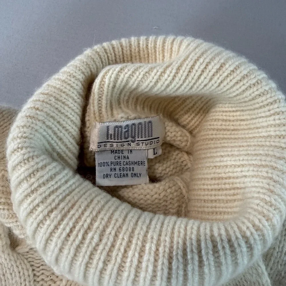 90s Vintage I. Magnin 100% Cashmere Sweater L Cream Cable Knit Turtleneck